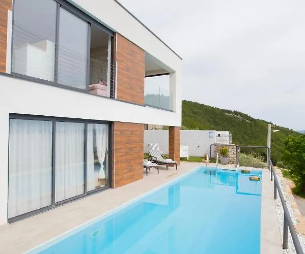 Villa Royal 2