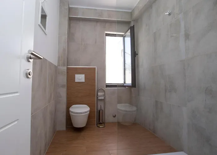 Villa Royal 2 *