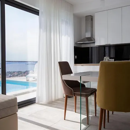 Royal 2 Villa Podstrana